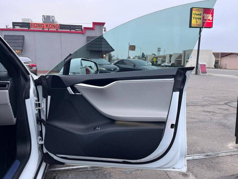 2015 Tesla Model S P85D