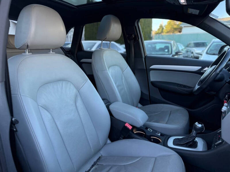 2017 Audi Q3 2.0T Premium