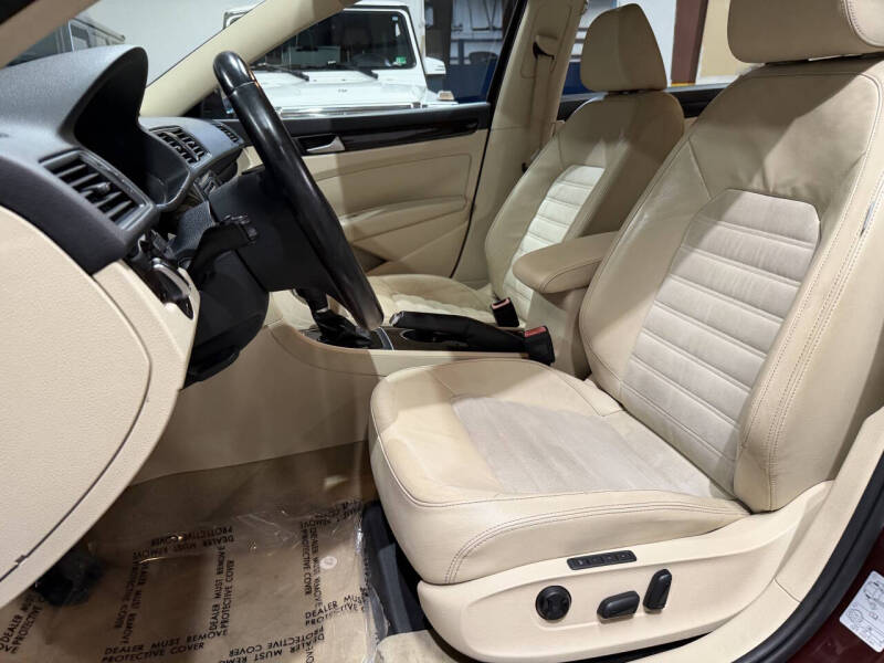 2014 Volkswagen Passat 2.0L TDI SEL Premium