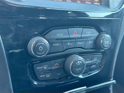 2023 Chrysler 300 S V8