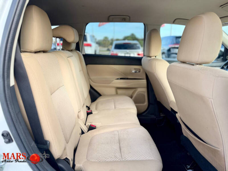 2018 Mitsubishi Outlander SE