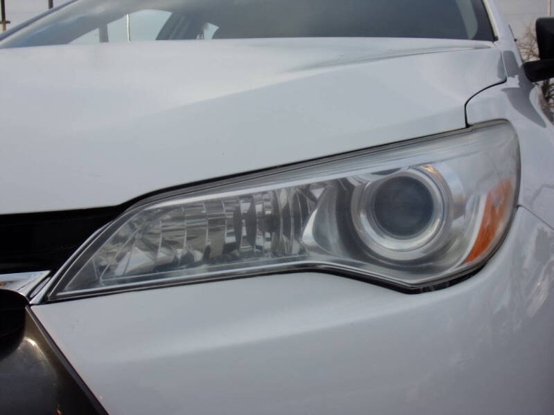 2017 Toyota Camry LE