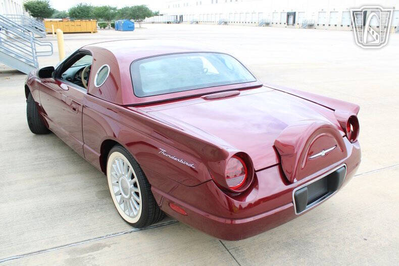 2004 Ford Thunderbird Deluxe