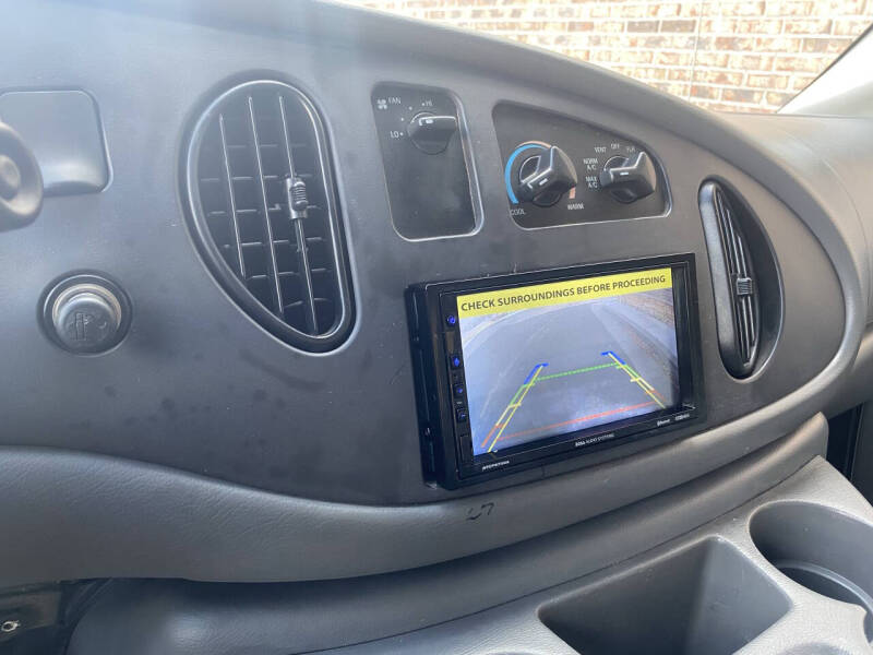 2005 Ford E-Series E-250