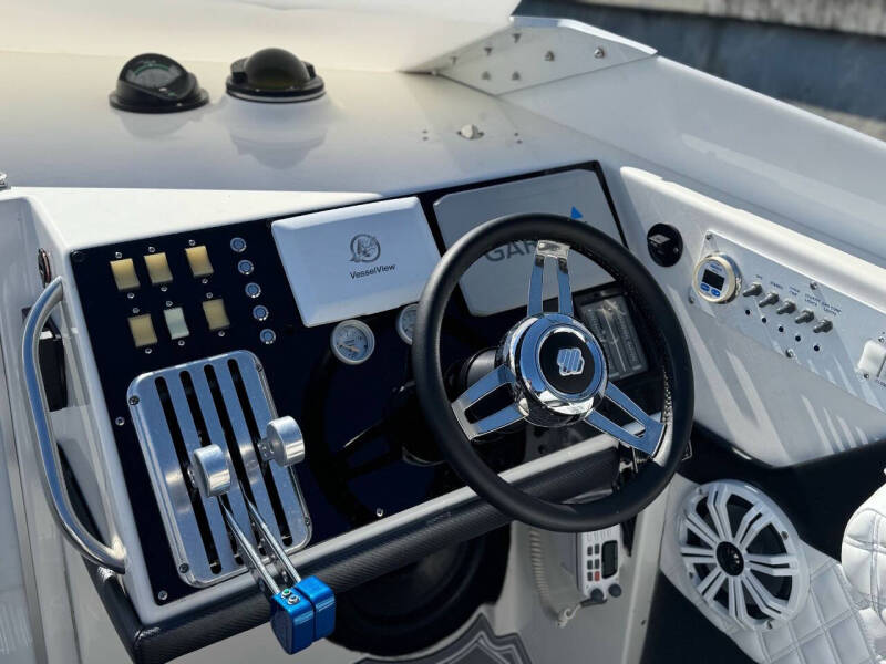 1989 FOUNTAIN 35 LIGHTNING Off Shore