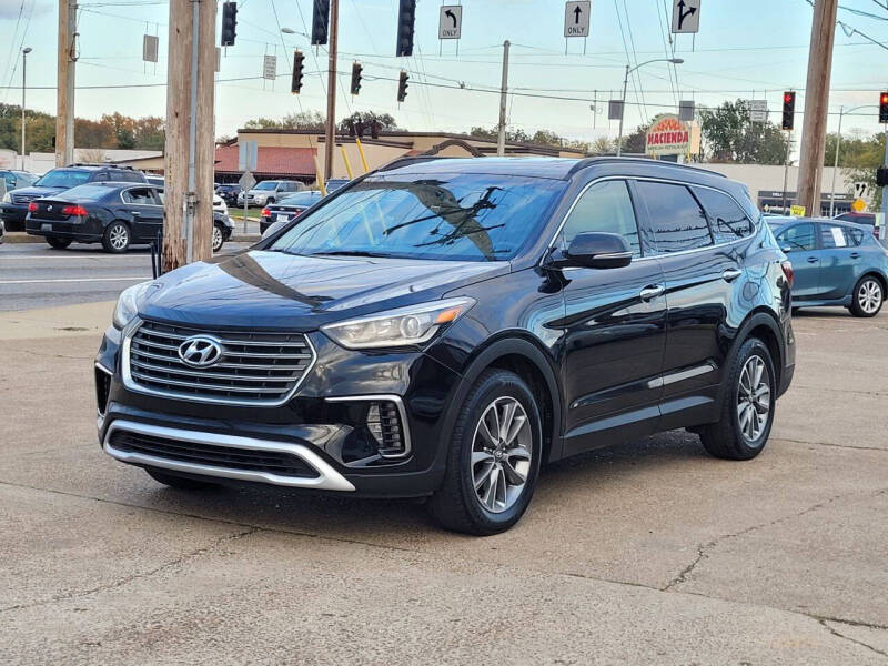 Hyundai Santa Fe's photo