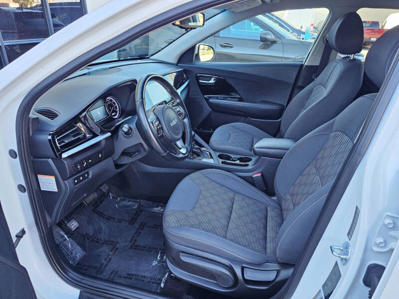 2022 Kia Niro Plug-In Hybrid LXS