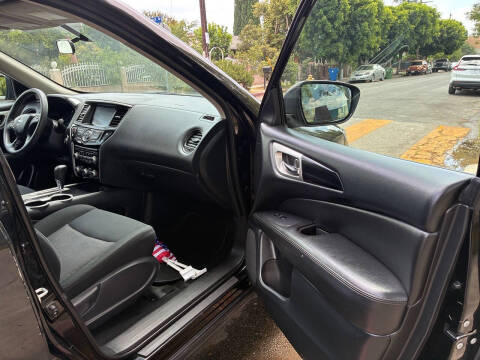 2018 Nissan Pathfinder S