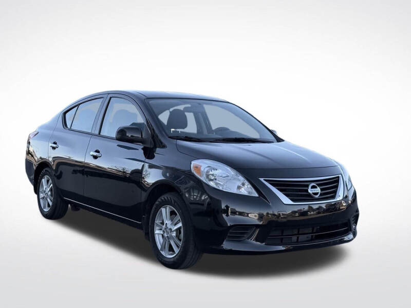 2014 Nissan Versa 1.6 SV