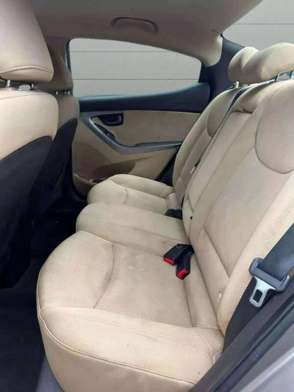 2011 Hyundai Elantra