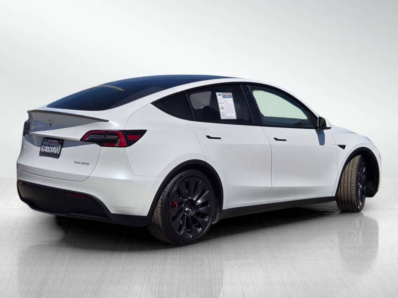 2023 Tesla Model Y Performance