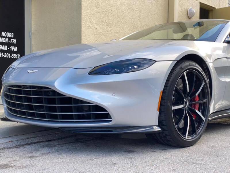 2022 Aston Martin Vantage