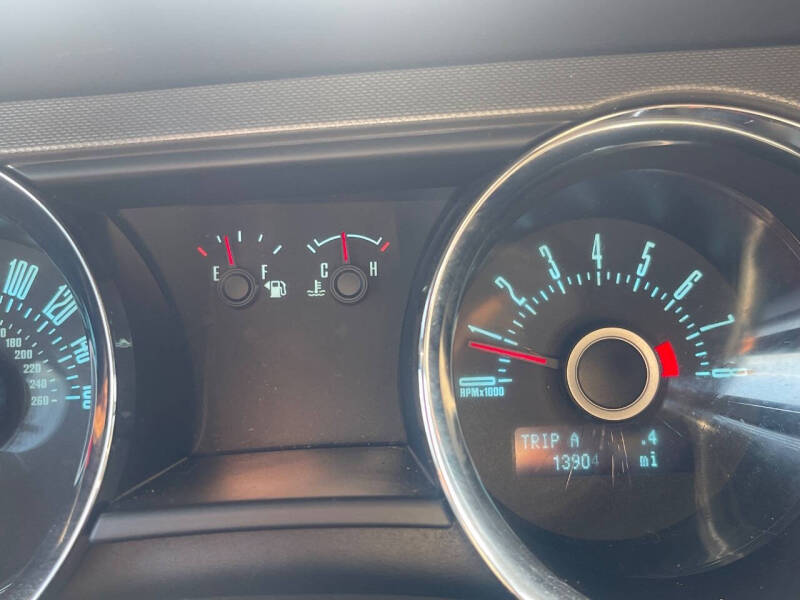 2013 Ford Mustang V6