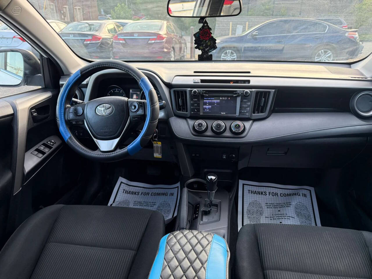White 2017 Toyota RAV4 LE LE 4dr SUV 22