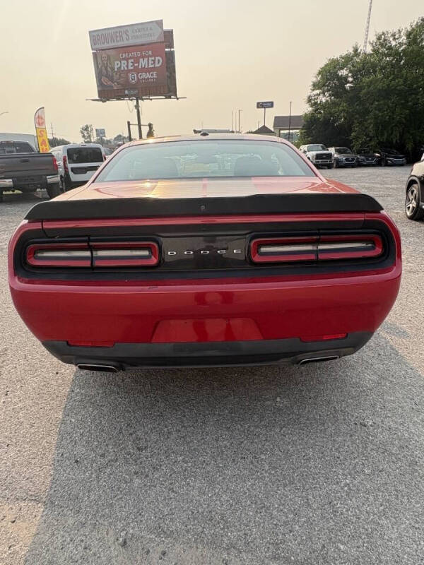 2016 Dodge Challenger SXT