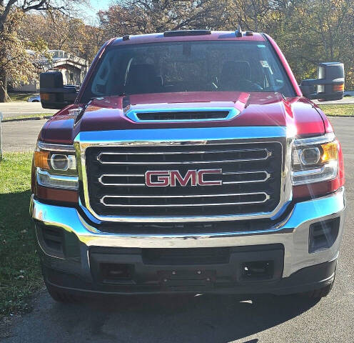 Used 2018 GMC Sierra 2500HD SLE with VIN 1GT12SEY4JF154265 for sale in New Lenox, IL