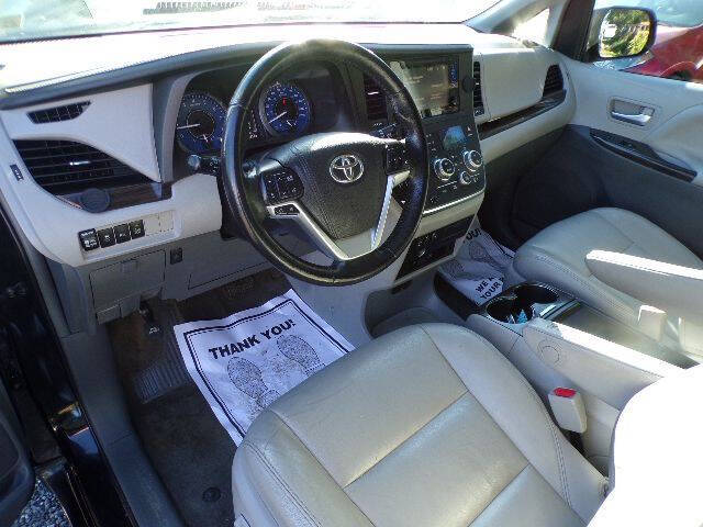 2015 Toyota Sienna