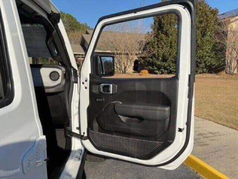 2025 Jeep Gladiator NightHawk