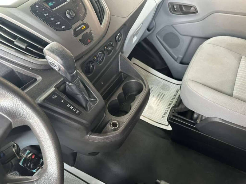 2017 Ford Transit 150
