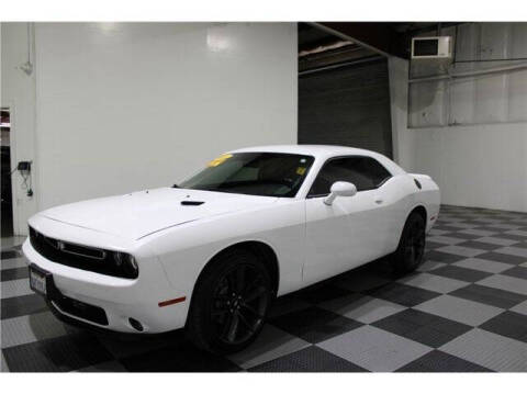 2021 Dodge Challenger SXT