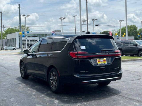 2027 Chrysler Pacifica Limited