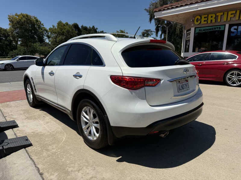 2010 Infiniti FX35