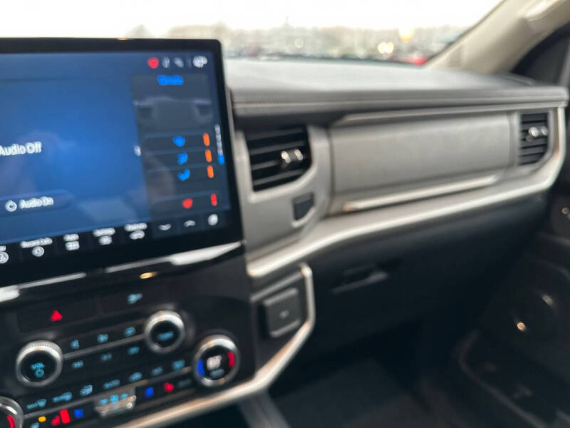 2022 Ford Expedition MAX XLT