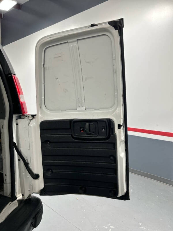 2019 Chevrolet Express 2500