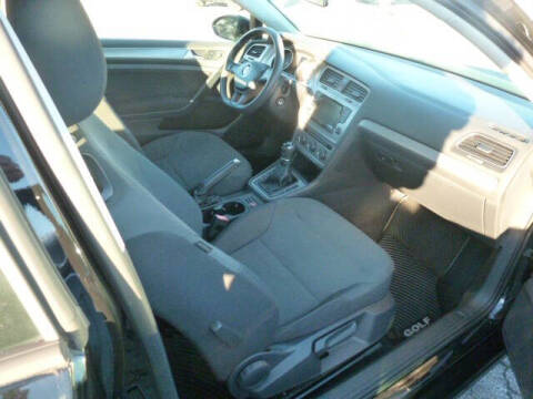 2015 Volkswagen Golf TSI Launch Edition