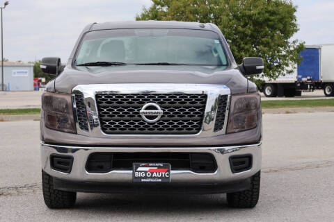 2017 Nissan Titan SV
