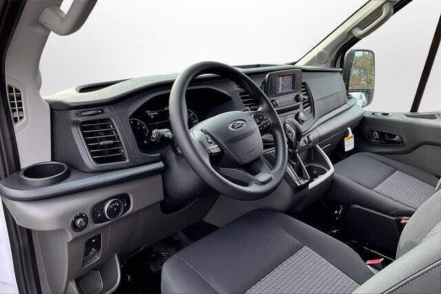 2025 Ford Transit 250
