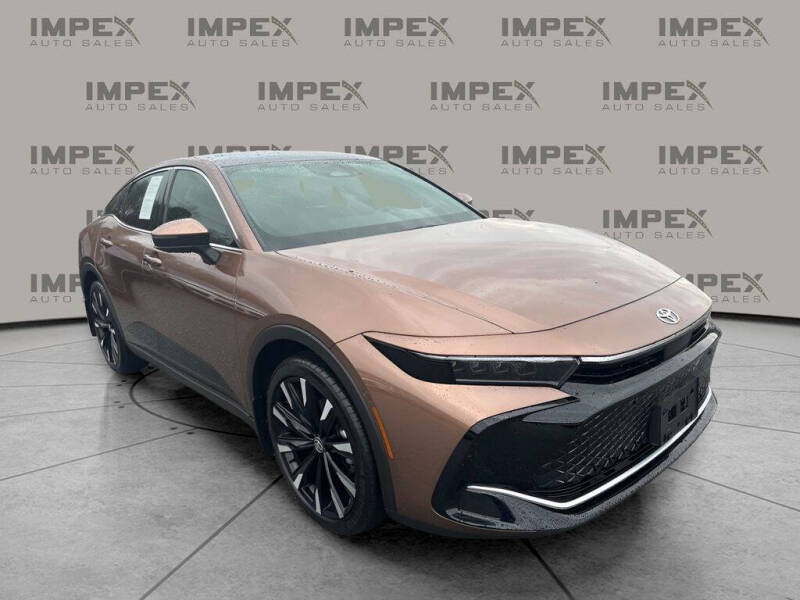 2025 Toyota Crown Platinum