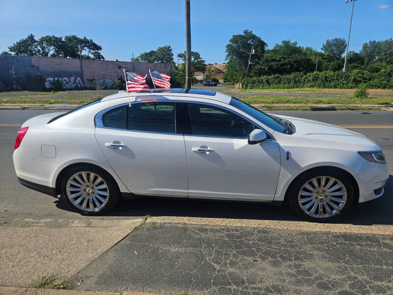 2015 Lincoln MKS