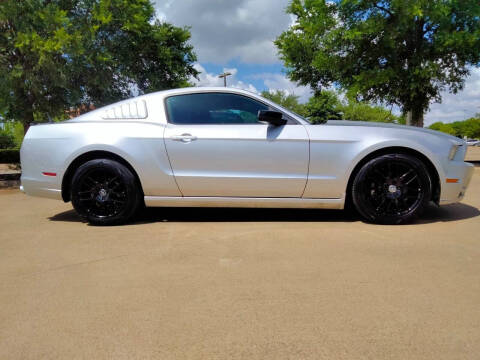 2014 Ford Mustang V6