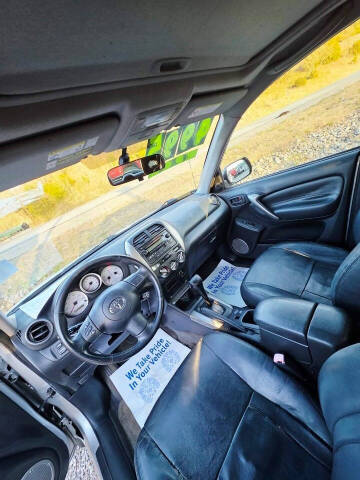2004 Toyota RAV4