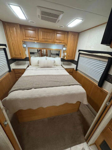 2006 Freightliner Haulmark