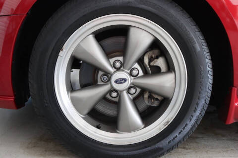 2005 Ford Mustang GT Premium