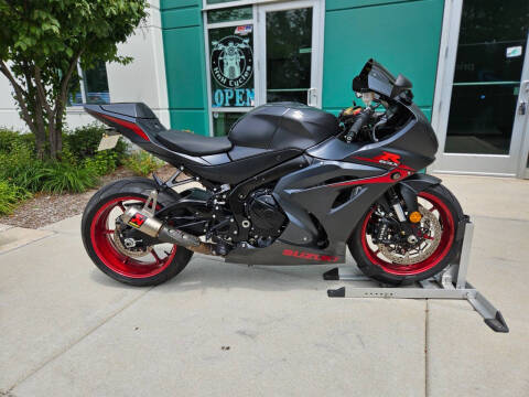 2017 Suzuki GSX-R1000