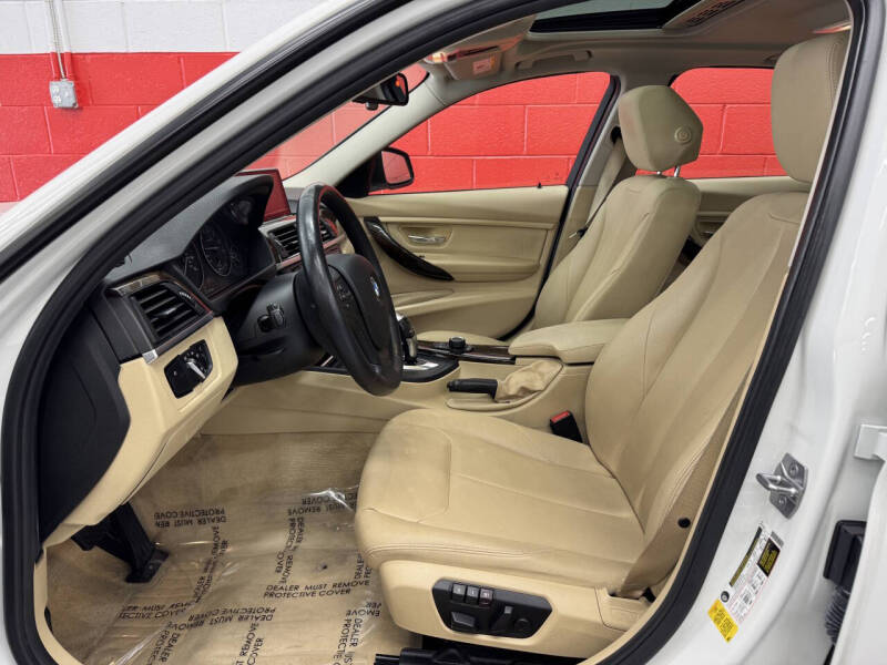 2015 BMW 3 Series 320i