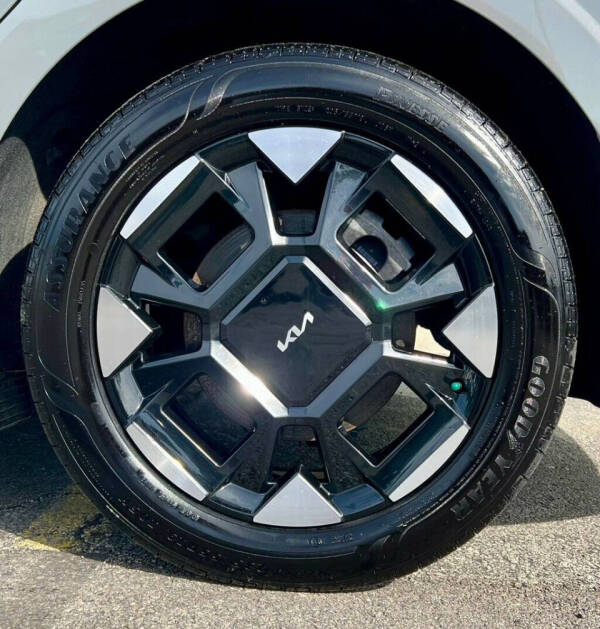 2025 Kia Carnival EX