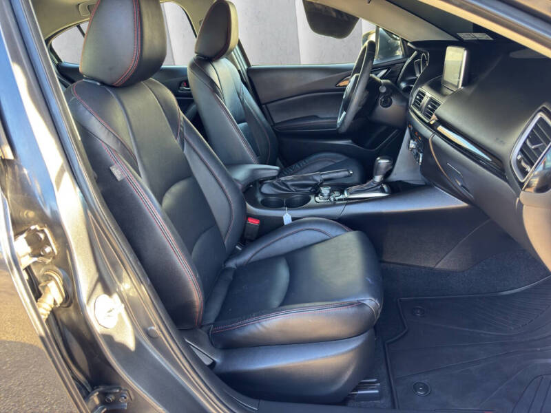 2015 Mazda MAZDA3 i Grand Touring