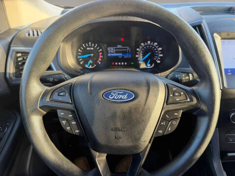 2020 Ford Edge SE