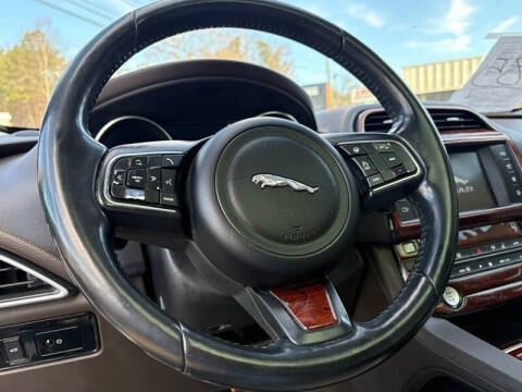 2017 Jaguar F-PACE 35t Prestige