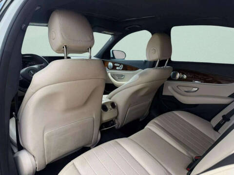 2017 Mercedes-Benz E-Class E 300 4MATIC