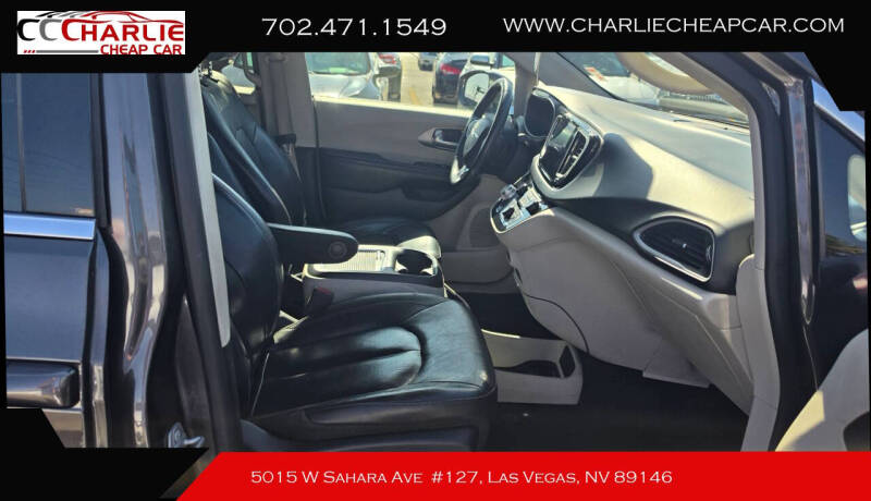 2022 Chrysler Pacifica Touring L