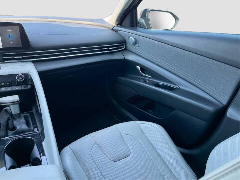 2023 Hyundai Elantra