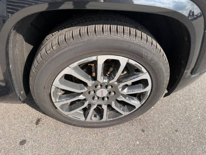 2020 GMC Acadia Denali
