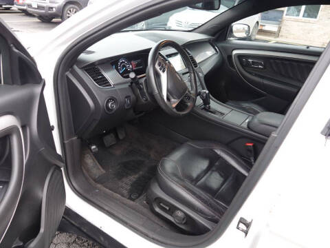 2017 Ford Taurus SEL