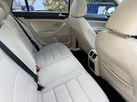 2012 Volkswagen Jetta SportWagen TDI