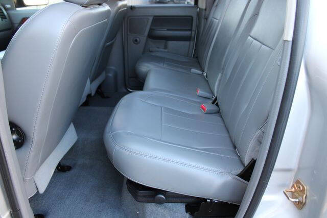 2006 Dodge Ram 3500 31
